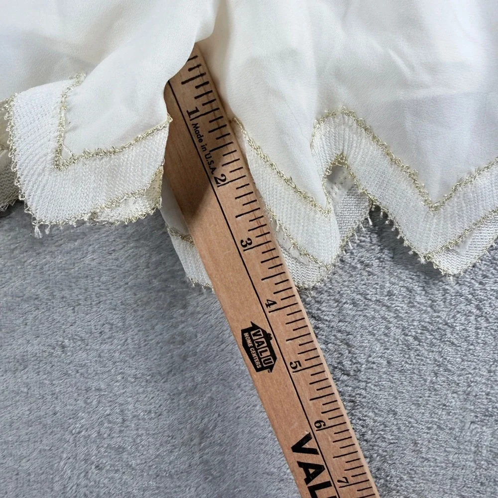 Bebe Scalloped Shorts Ivory Drawstring Resort Boho Chic Lounge Summer Size Large - Picture 9 of 11